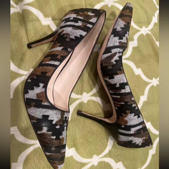 EUC Cole Haan Bradshaw Heel Pumps‎ 9 B US Real Cowhide Dyed Fur Business Cowgirl - Picture 4 of 4